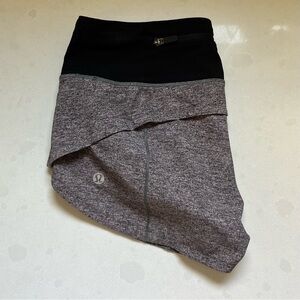 Speed Up Short, Heathered Black 2.5” inseam
